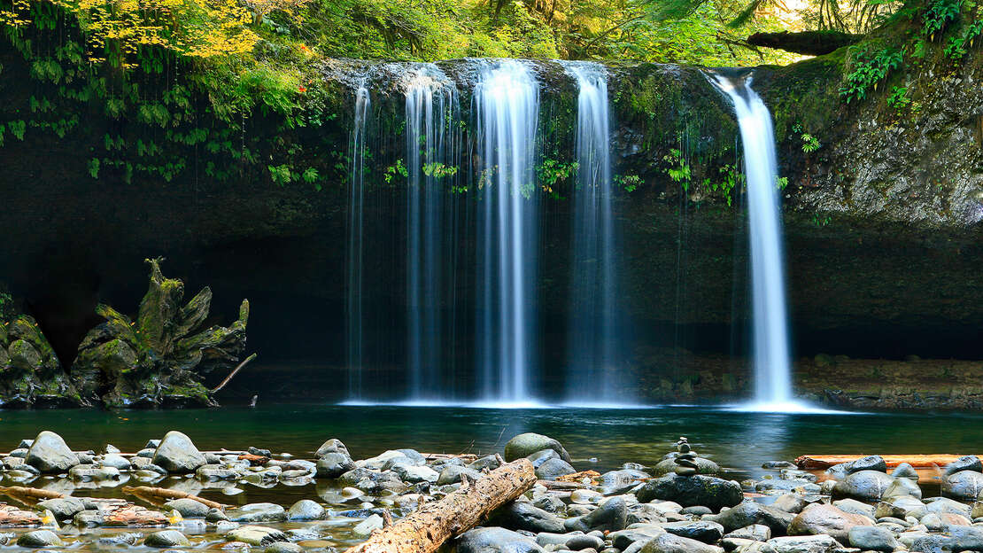stock waterfall image